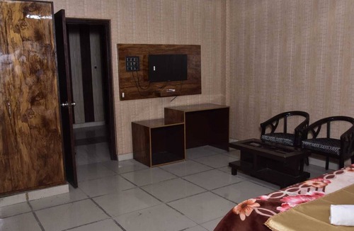BHEL Township Hotel | HOTEL RAJWADA RANIPUR