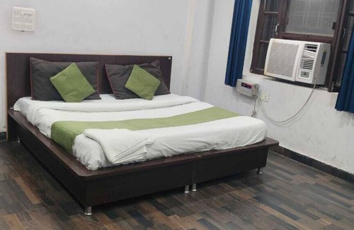 Rishikesh Hotel | Hotel Rameshwaram Inn