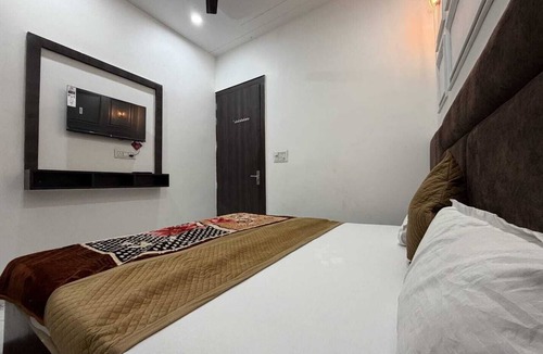 Mathura Hotel | Hotel Ravintam