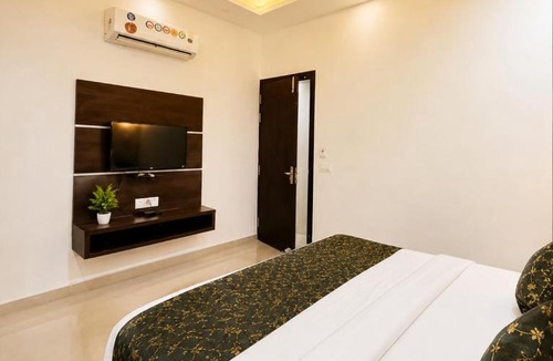 Taj Ganj Hotel | Hotel Regal Delight Star Taj - Best Rated Area #hygienic and Affordable Rooms, Check in Guarantee,Near Taj mahal