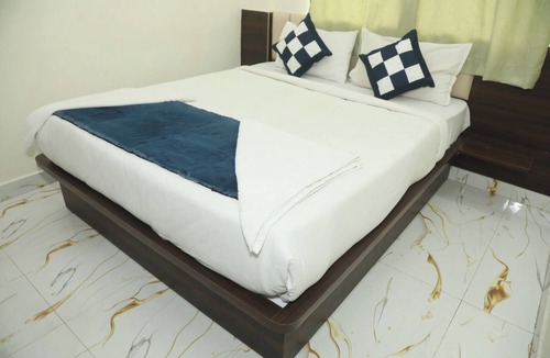 Whitefield Cabin | Hotel Rest O ITPL