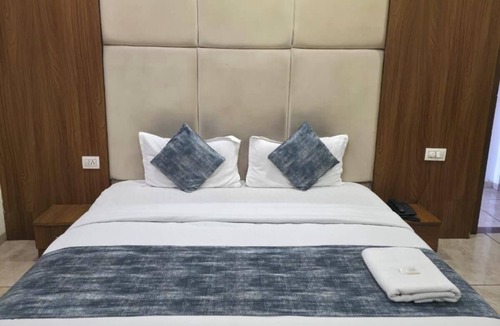Indore Hotel | Hotel Right Choice