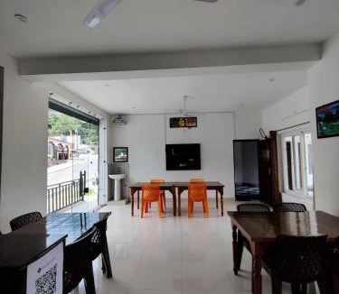 Kharsali Hotel | Hotel Riversight