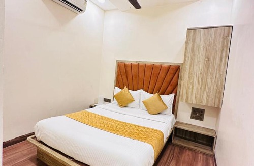 Kurla West Hotel | Hotel Royce BKC - Near Jio Convention Centra