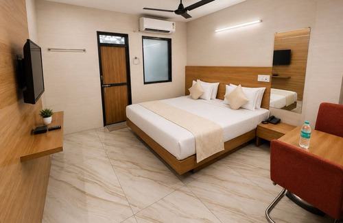 Rajkot Hotel | Hotel RR