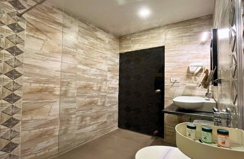 Varanasi Hotel | Hotel Runway Inn