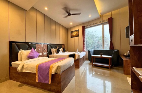 Varanasi Hotel | Hotel Runway Inn