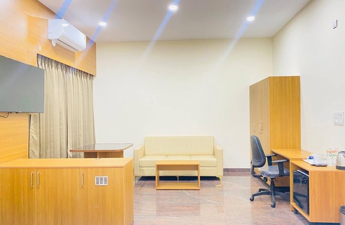 Narasapura Hotel | Hotel Sahara Tree