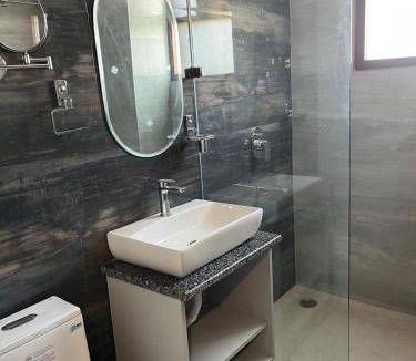 Noida Hotel | Hotel Sandal tree express