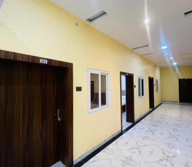 Naraina Hotel | Hotel Seltos - Naraina Vihar Metro