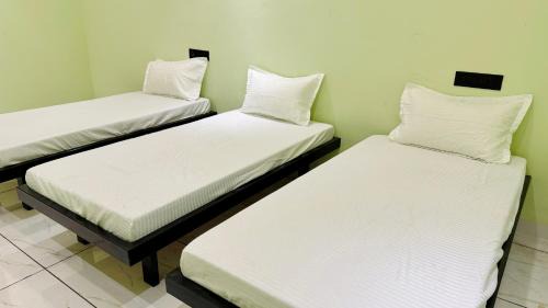 Rau Hotel | Hotel Shree Hari Palace
