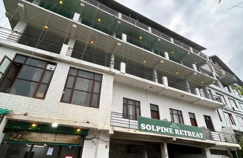 Vashist Hotel | Hotel Solpine Retreat Manali By Royal Collection Hotels