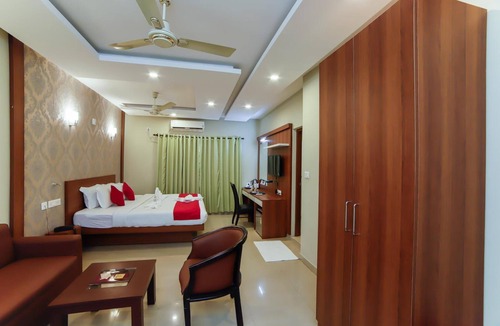 Guruvayur Hotel | Hotel Sreepathy Indraprastha