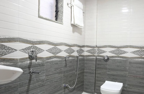 Taloja Hotel | Hotel Star Inn