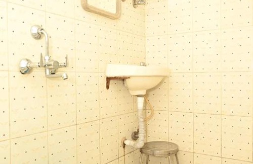 Khatri Park Housing Society Hotel | hotel sumant palace