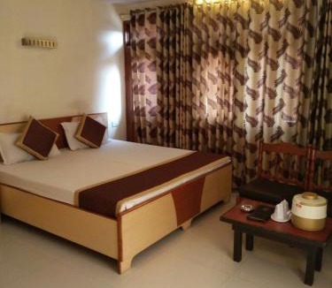 Pink City Hotel | Hotel Sweet Dream
