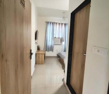 Agra Hotel | Hotel The Skyluxe