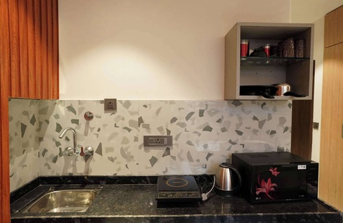 Bani Park Hotel | Hotel V Inn Studio
