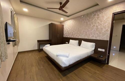 Tatabad Hotel | HOTEL VINTAGE CASTLE