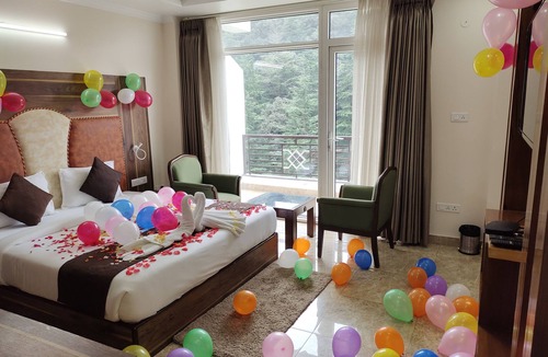 Shimla Hotel | Hotel White Pearl