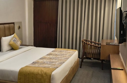 Parwanoo Hotel | Hotel Windsmur