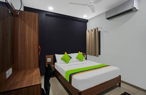 Surat Hotel | HOTEL WOW