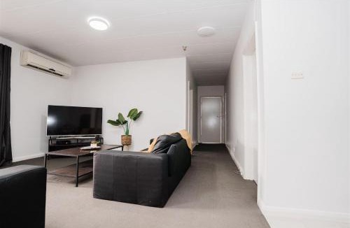 Kyabram Hotel | Hurley's Bar & Bistro