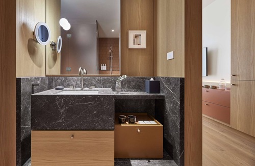 Melbourne Central Business District Hotel | Hyatt Centric Melbourne