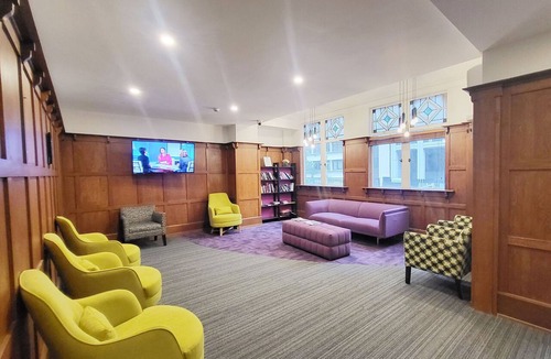 Melbourne Central Business District Hotel | ibis Styles Kingsgate
