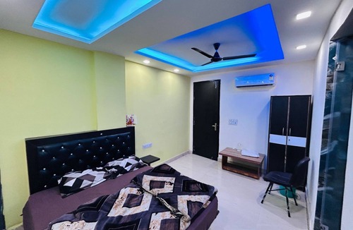 Knowledge Park III Hotel | ICY White Varn Residency