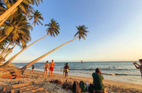 East Ham Tien Beach Hostel | iHome Backpacker Resort