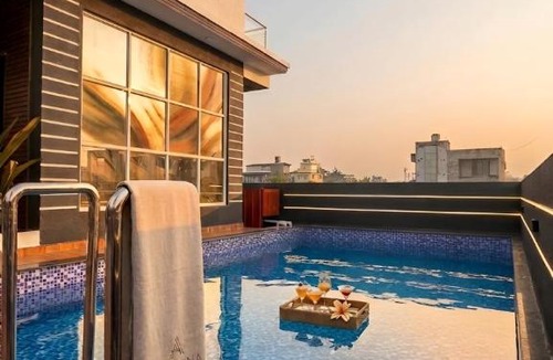Malavli Villa | II HEAR & BARREL Il