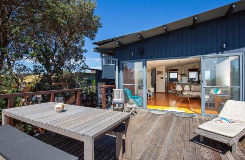 Culburra Beach House | Illaroo Absolute Beachfront with Spa