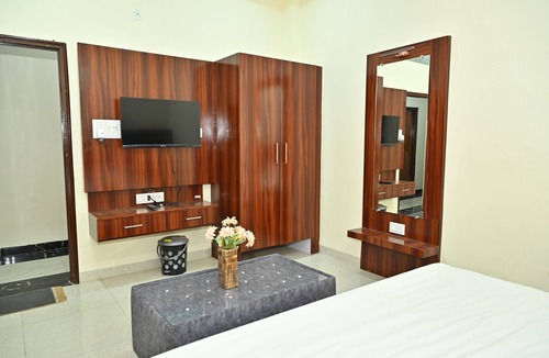 Rau Hotel | Indore Palace