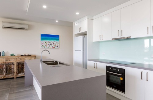 Huskisson Apartment | Ishtar Apartment 7- Luxury Living Accommodation