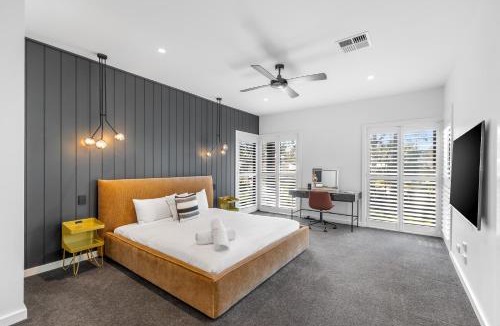 Pokolbin House | Jacaranda Amber The Vintage Golfside Luxe Villa Hunter Valley