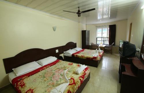 Munnar Hotel | Jays Inn
