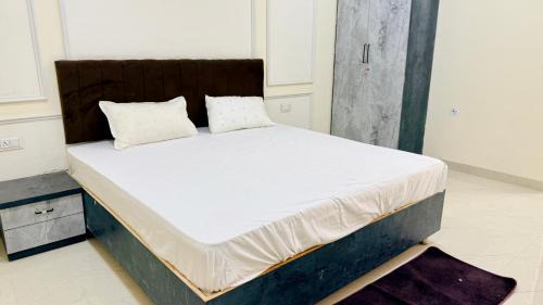 Mhow Hotel | JB Resort