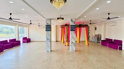 Mhow Hotel | JB Resort