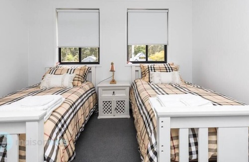 Sanctuary Point House | Jervis Bay 5 Bed House/Parking By Hyams Beach