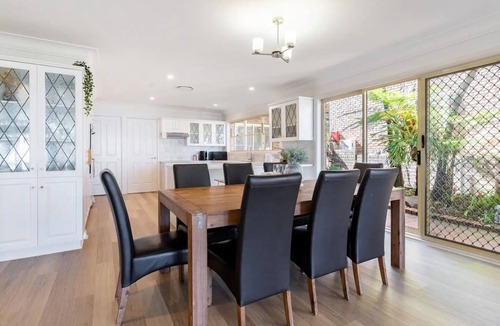 Tascott House | Jetty's End Retreat