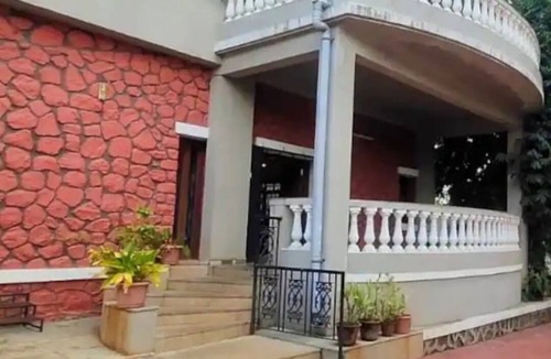 Gurugram House | JHA FARMS IS BEST