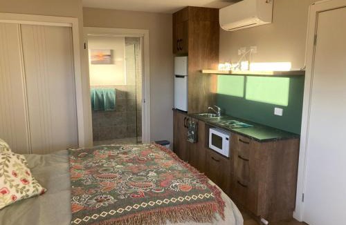 Rosedale Apartment | Jimmies on Saltwood