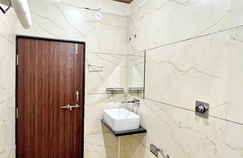 Rau Hotel | JMC HOTEL G9 PITHAMPUR