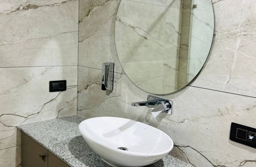 Gurugram Hostel | JMD HOTEL