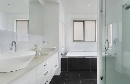 Kiama Downs House | Jones Waterfront Beach Escape - uninterrupted beachfront views