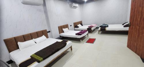 Mathura Bed & Breakfast | Jsr inn