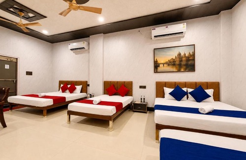 Mathura Hotel | JSRInn