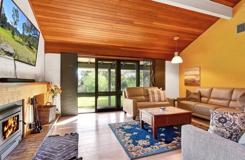 Lovedale House | Just Listed Lovedale Country Views