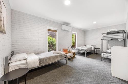 Halls Gap House | Kangaroo House